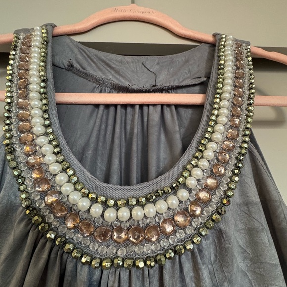 Embellished Gray Sleeveless Top - Picture 3 of 10